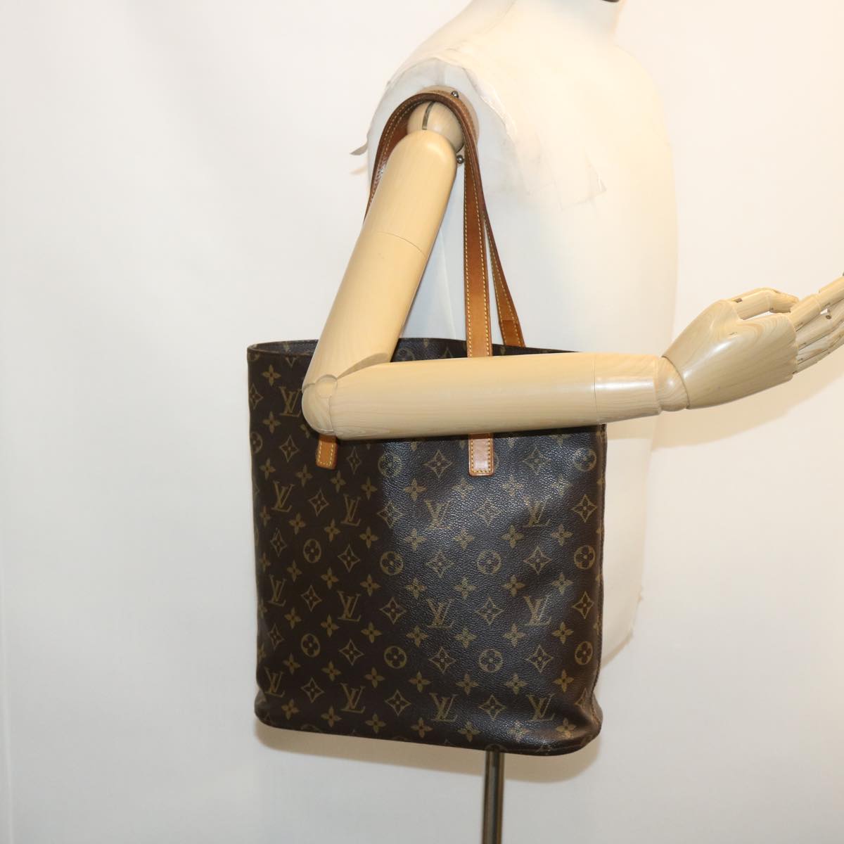 Louis Vuitton Vavin GM 🤎 $1,099.99 - Brooke's Boutique