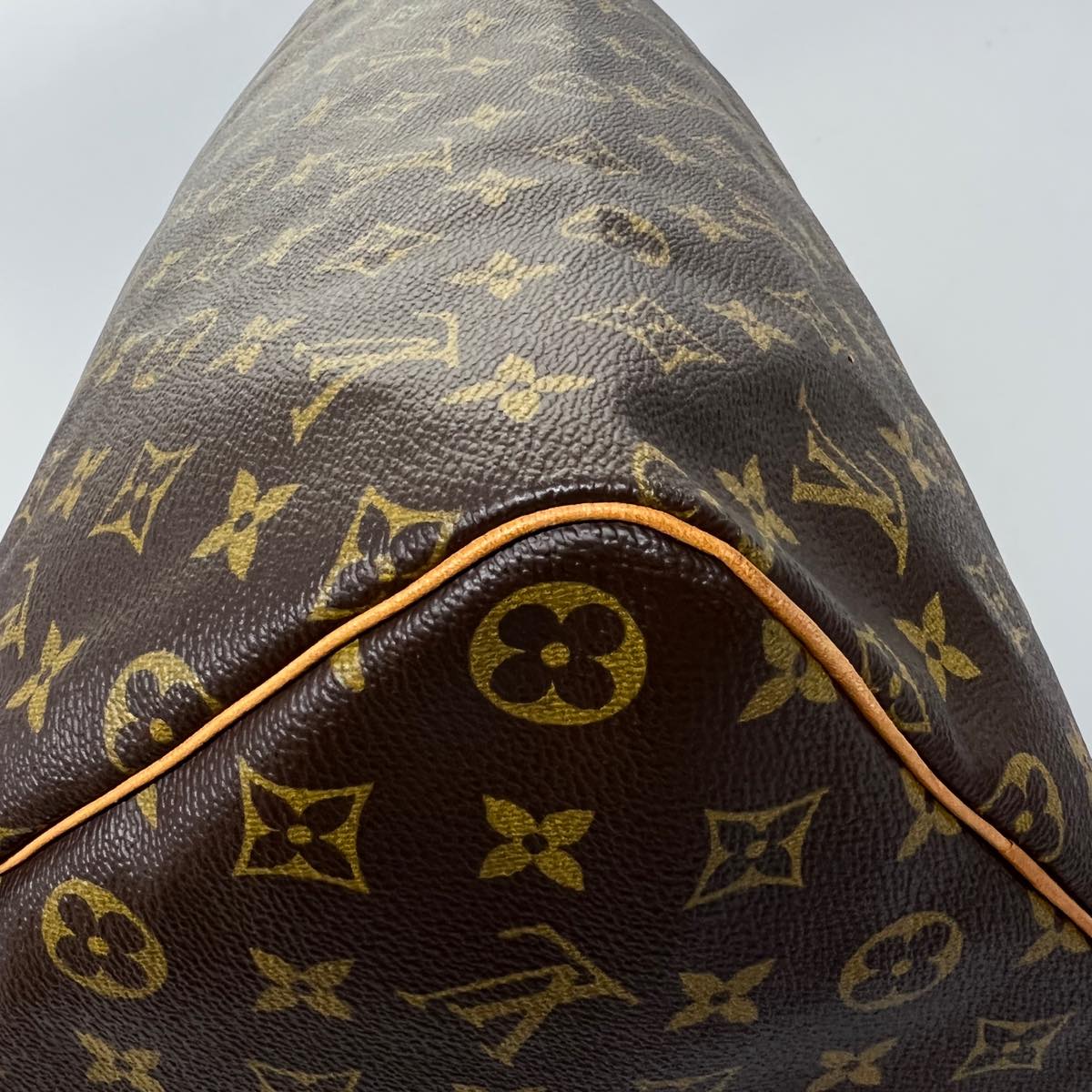 €1M Louis Vuitton “Millionaire Speedy 40” bag composed of crocodile le