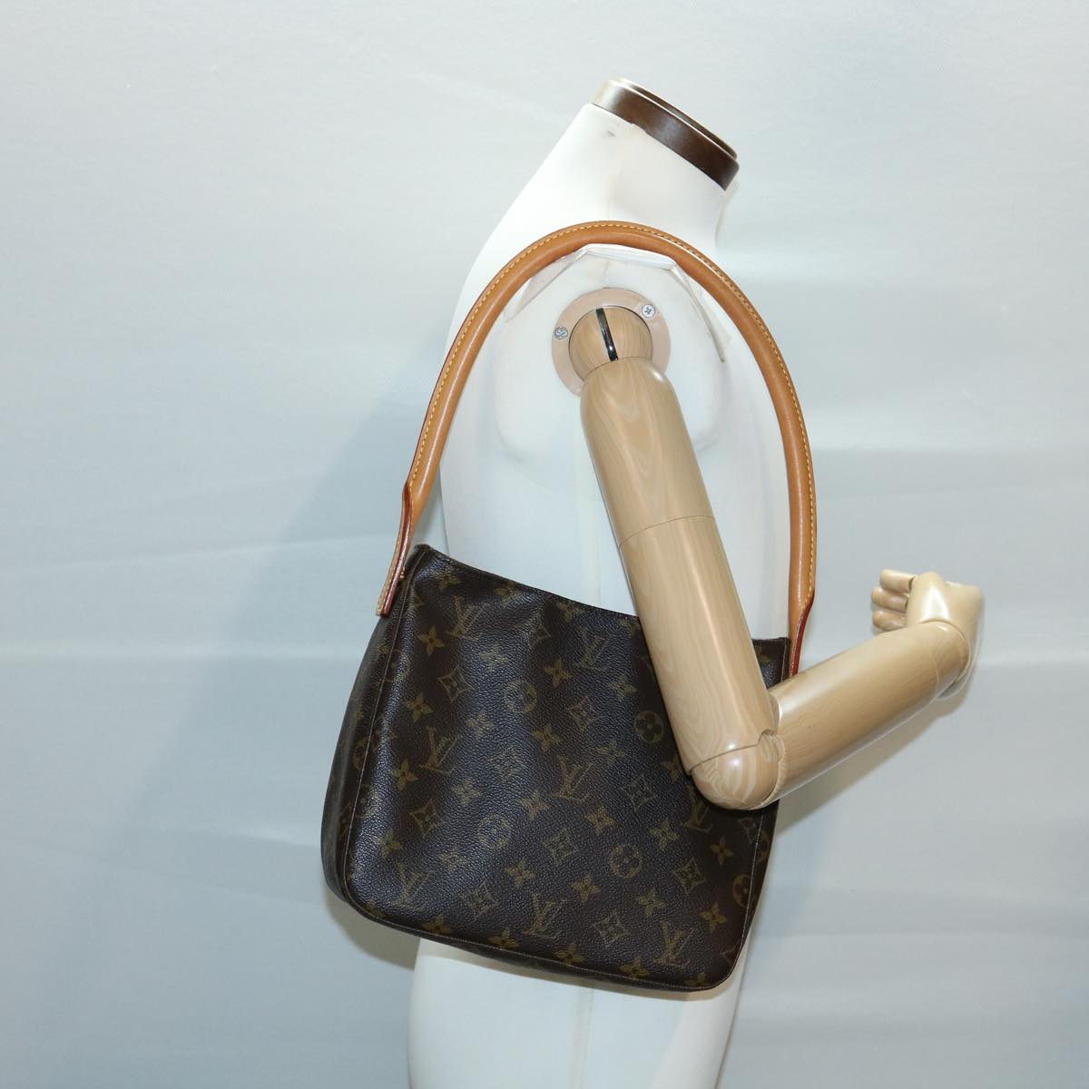 Vintage Louis Vuitton MM Looping Bag