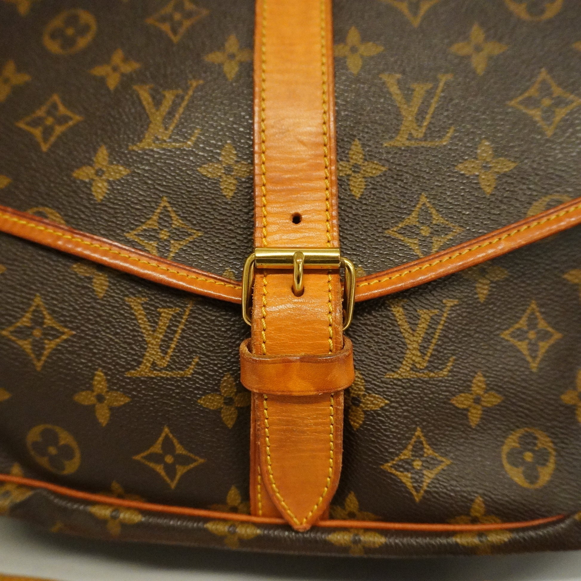 Authentic Louis Vuitton Monogram Saumur 35 Shoulder Cross Bag M42254 LV  1749G