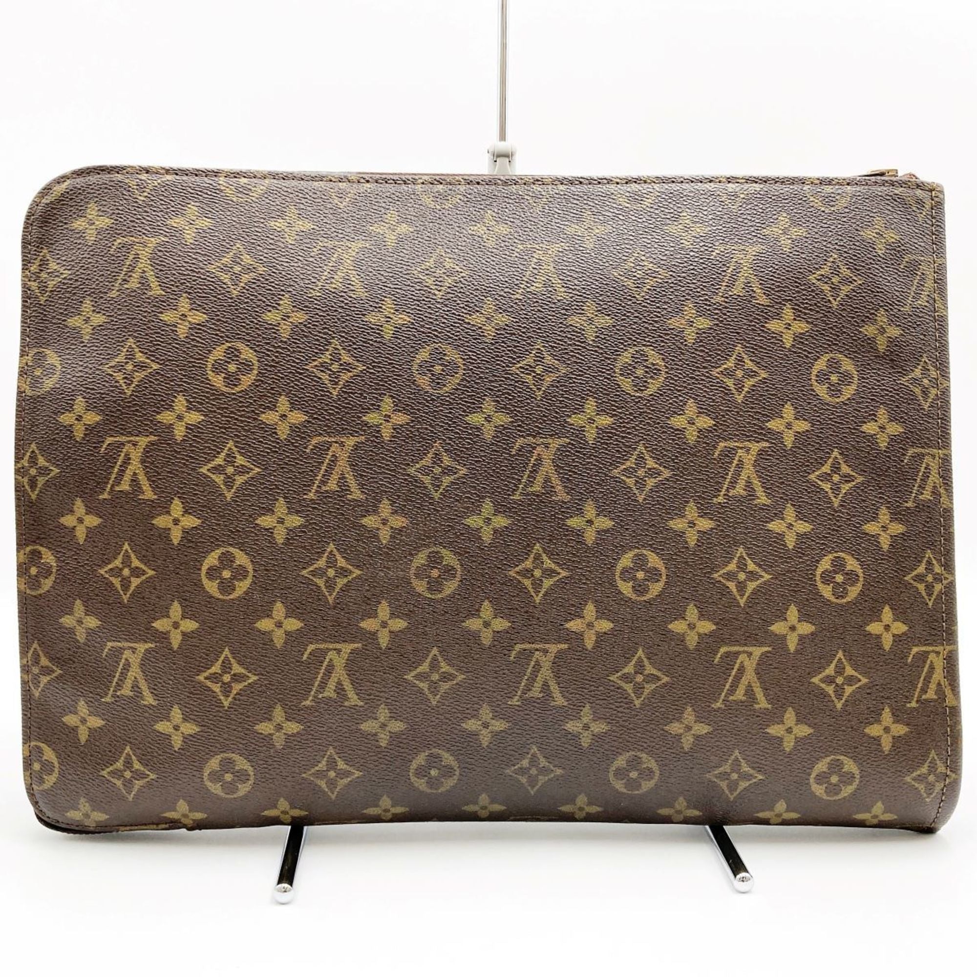 Mens lv clearance clutch bag