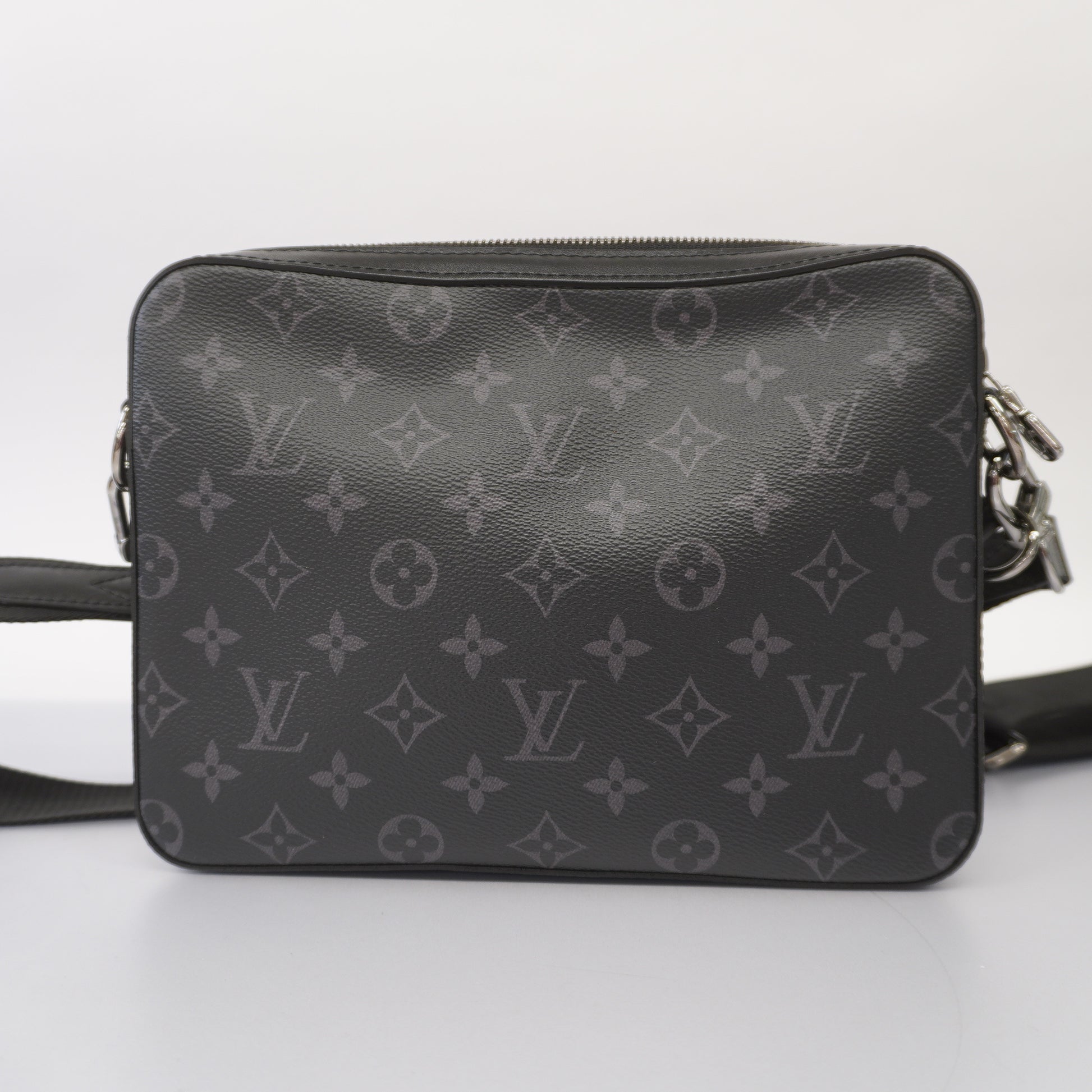 Auth Louis Vuitton Monogram Eclipse Trio Messenger M69443 Men's Shoulder  Bag