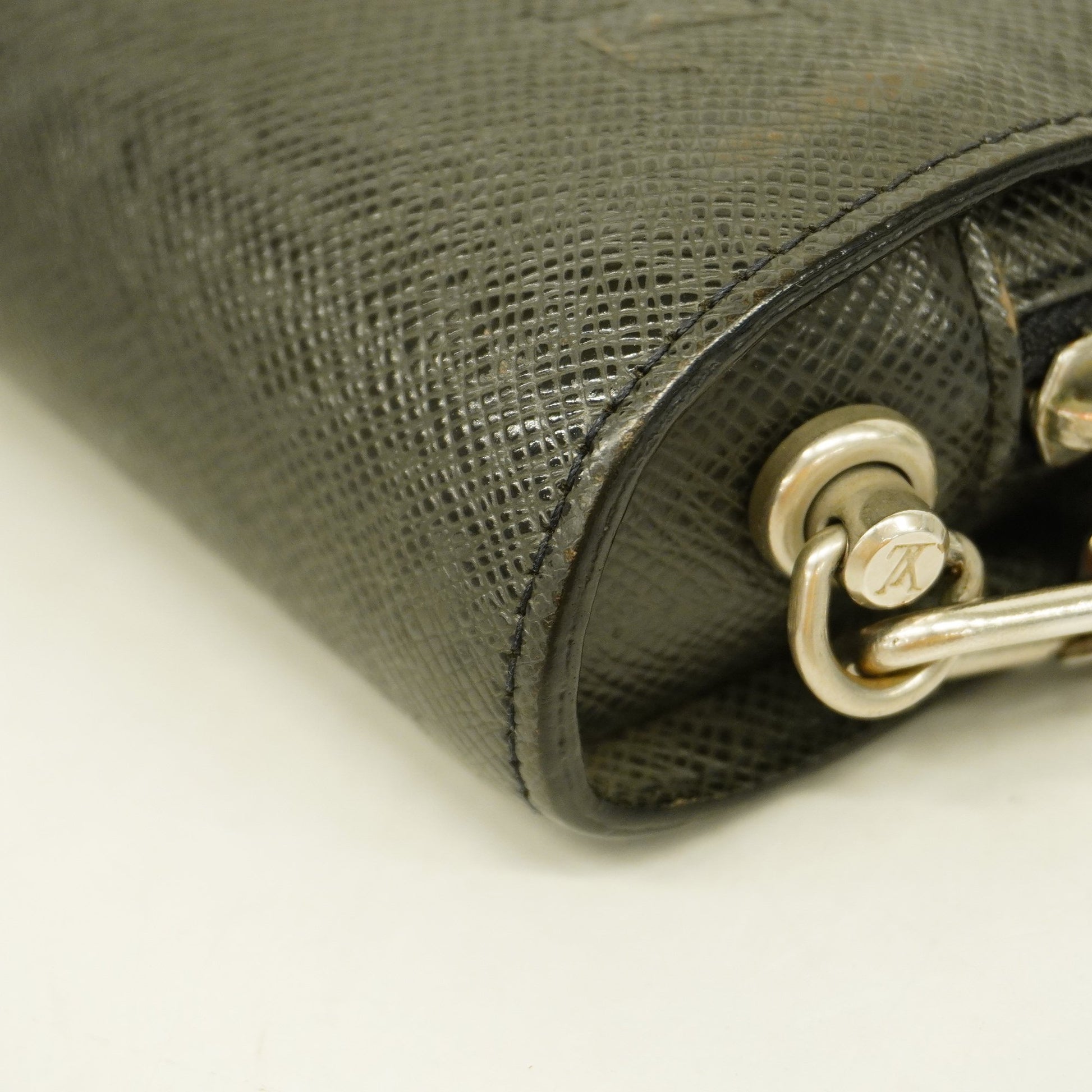 Louis Vuitton Taiga Baikal M30182 Men's Clutch Bag Ardoise