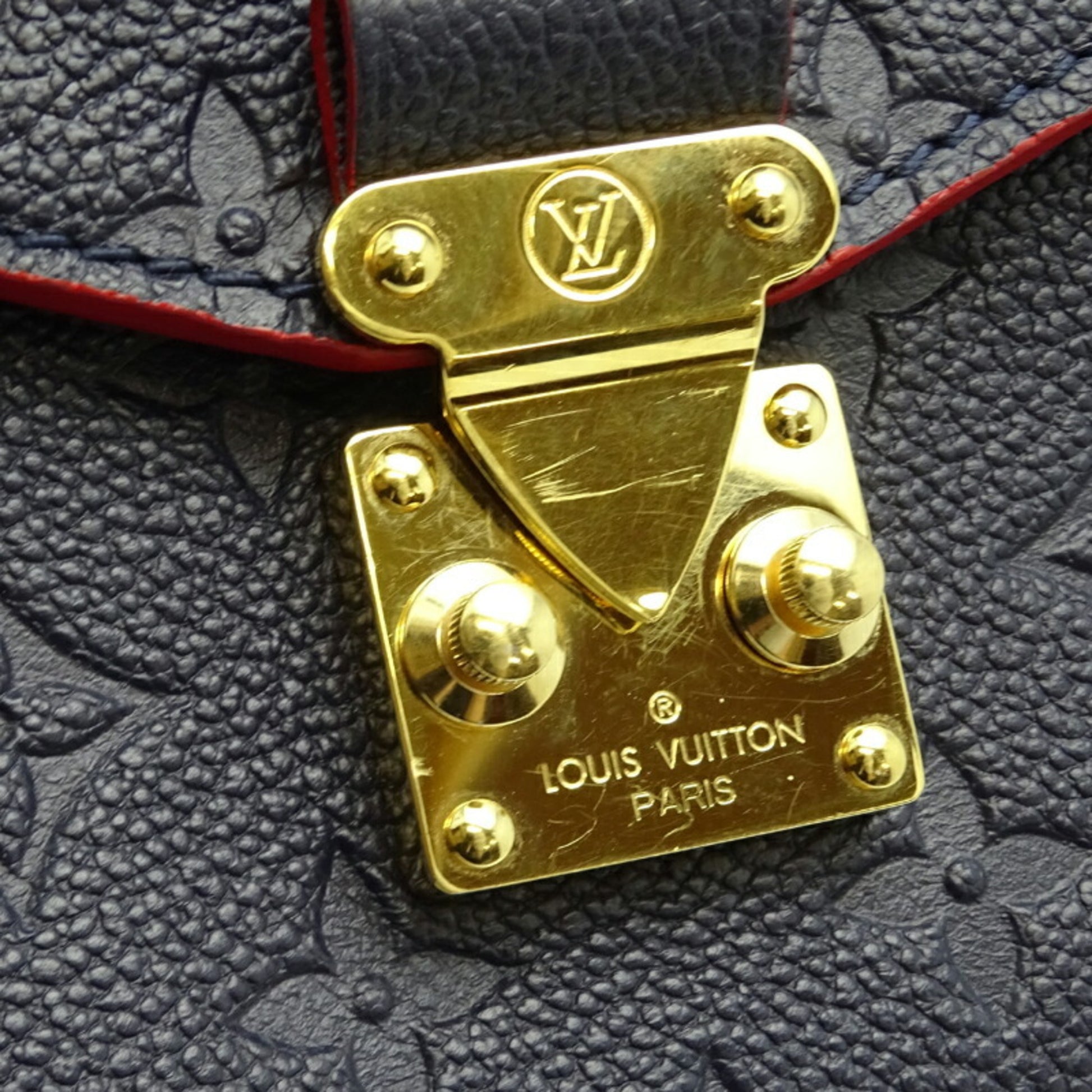 Metis leather crossbody bag Louis Vuitton Red in Leather - 37358200