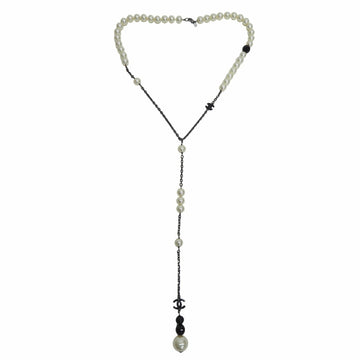 CHANEL pearl Y-shaped necklace 05P black pendant ladies