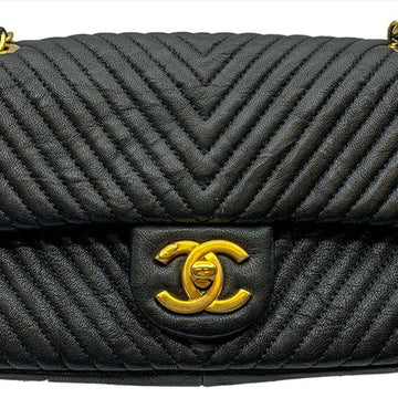 Chanel chain shoulder bag 19 series V stitch chevron black gold hardware ladies