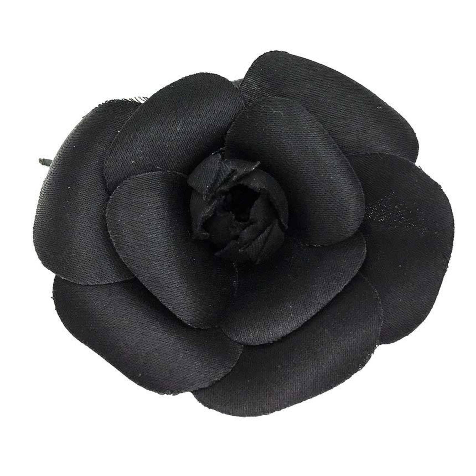 Chanel camellia discount brooch