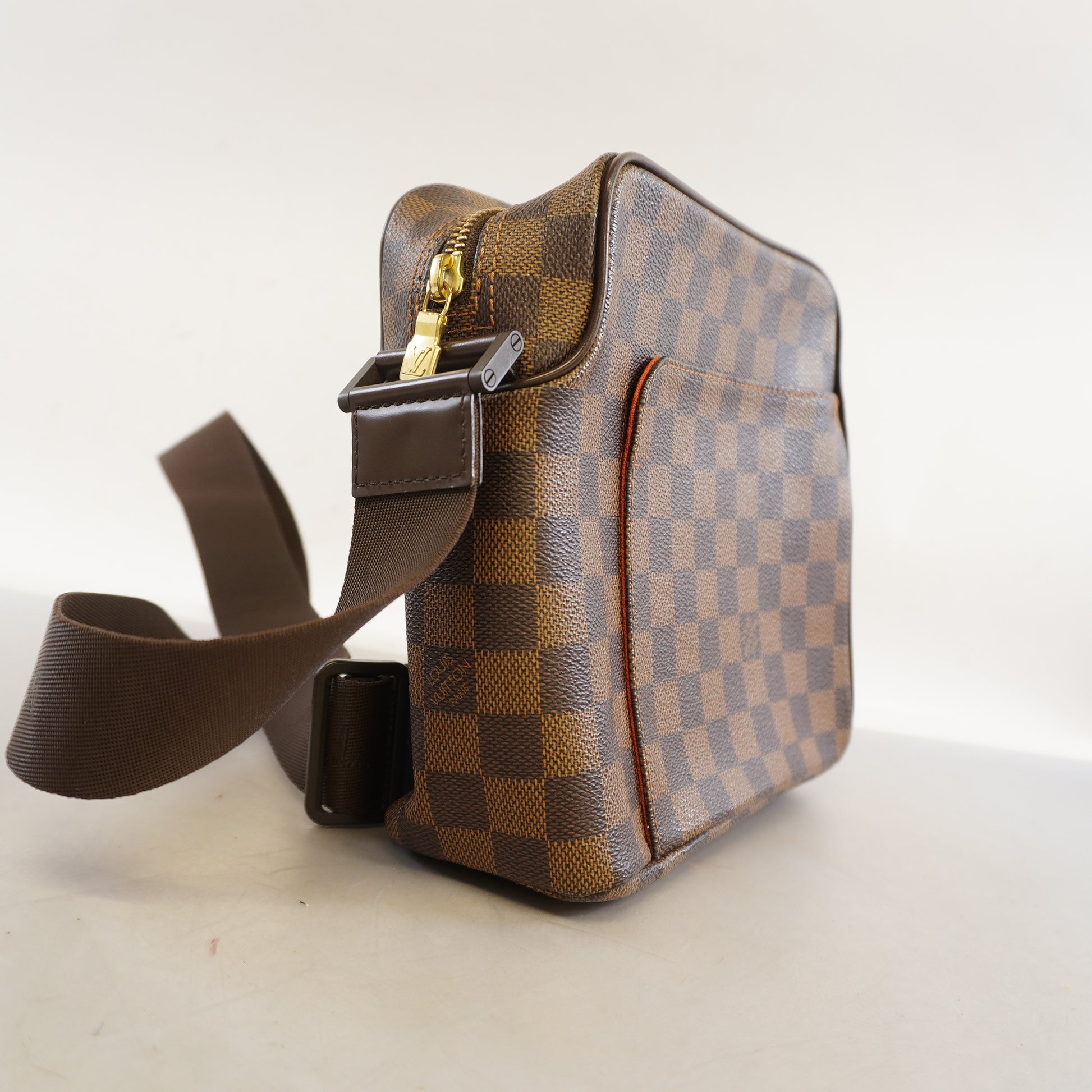 Auth Louis Vuitton Damier Olav PM N41442 Women's Shoulder Bag