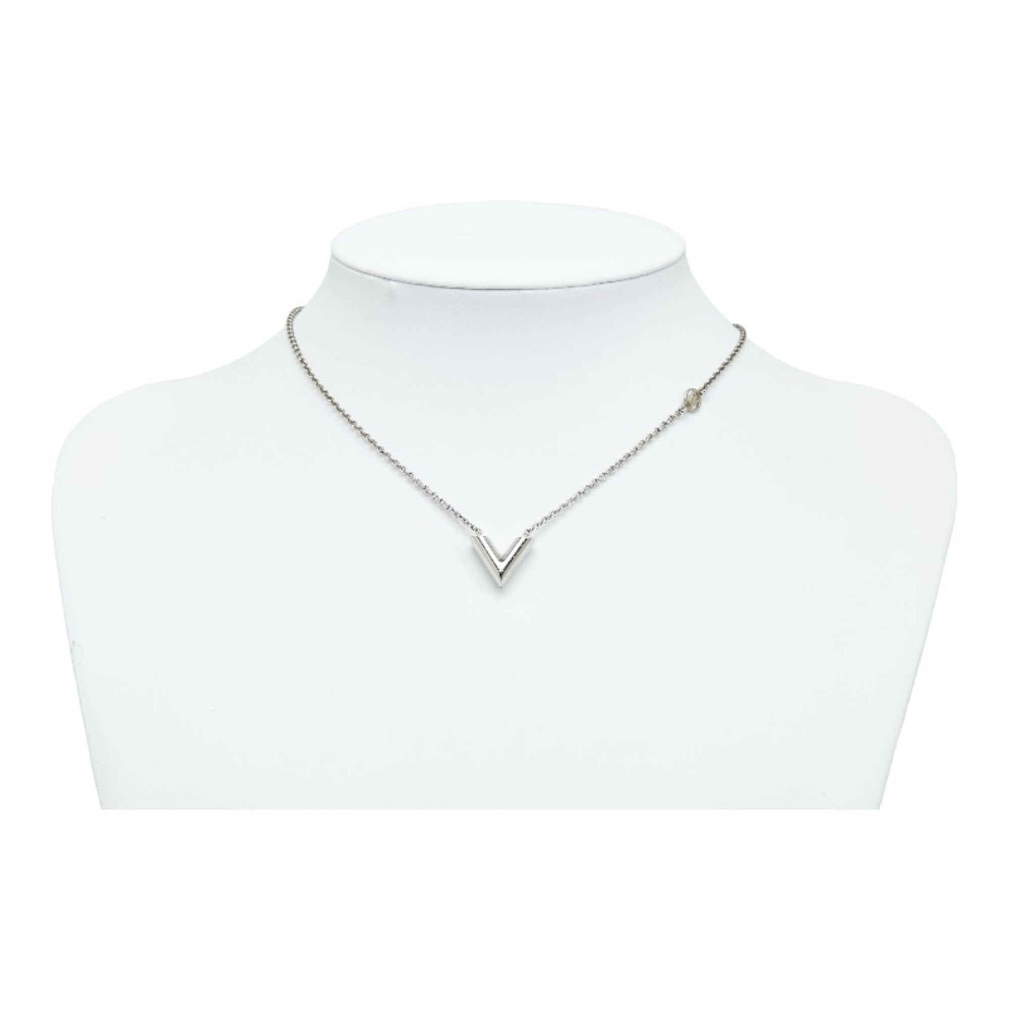 Essential v hot sale supple necklace