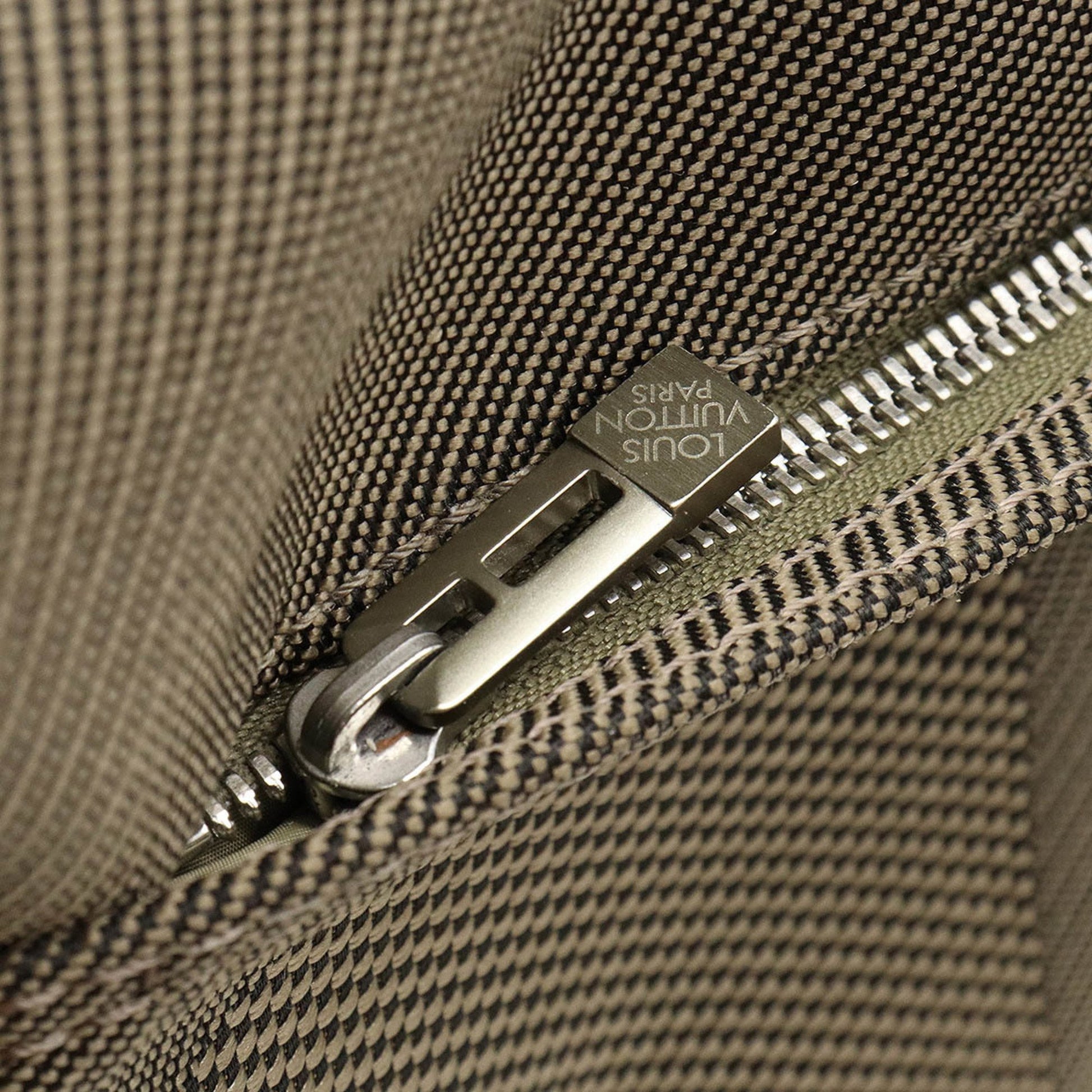 Louis Vuitton Message NM M93226 Damier Geant Crossbody Messenger Bag Tail