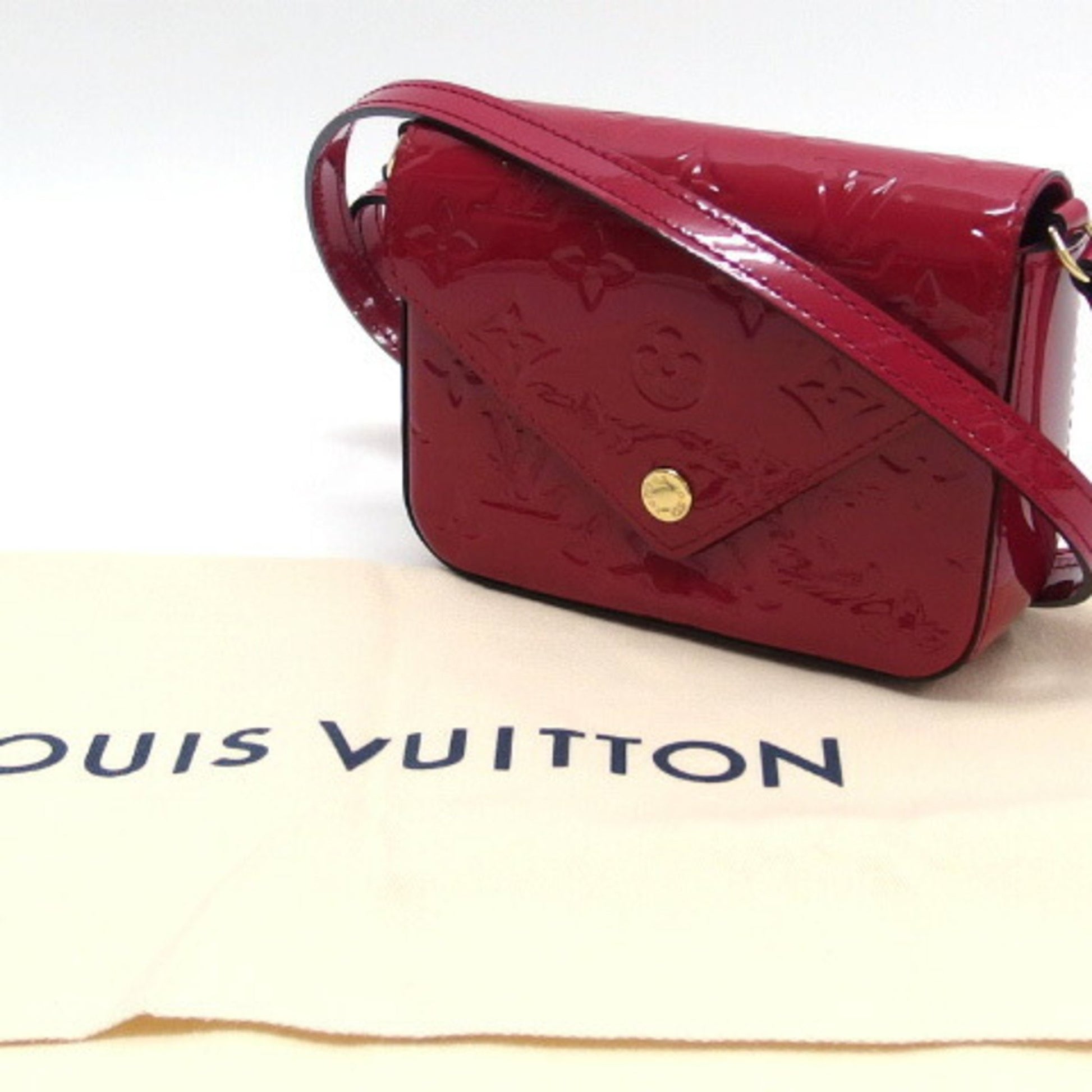 Louis Vuitton Mini Sac Lucie Black Vernis Leather Cross Body Bag
