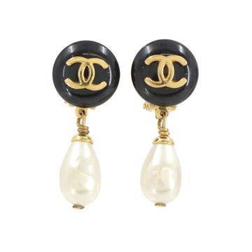 Chanel fake pearl swing earrings here mark black white gold 95A vintage accessories