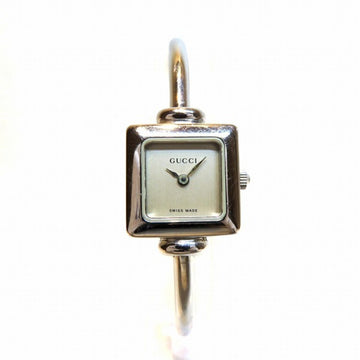 GUCCI 1900L quartz silver dial square bangle watch ladies