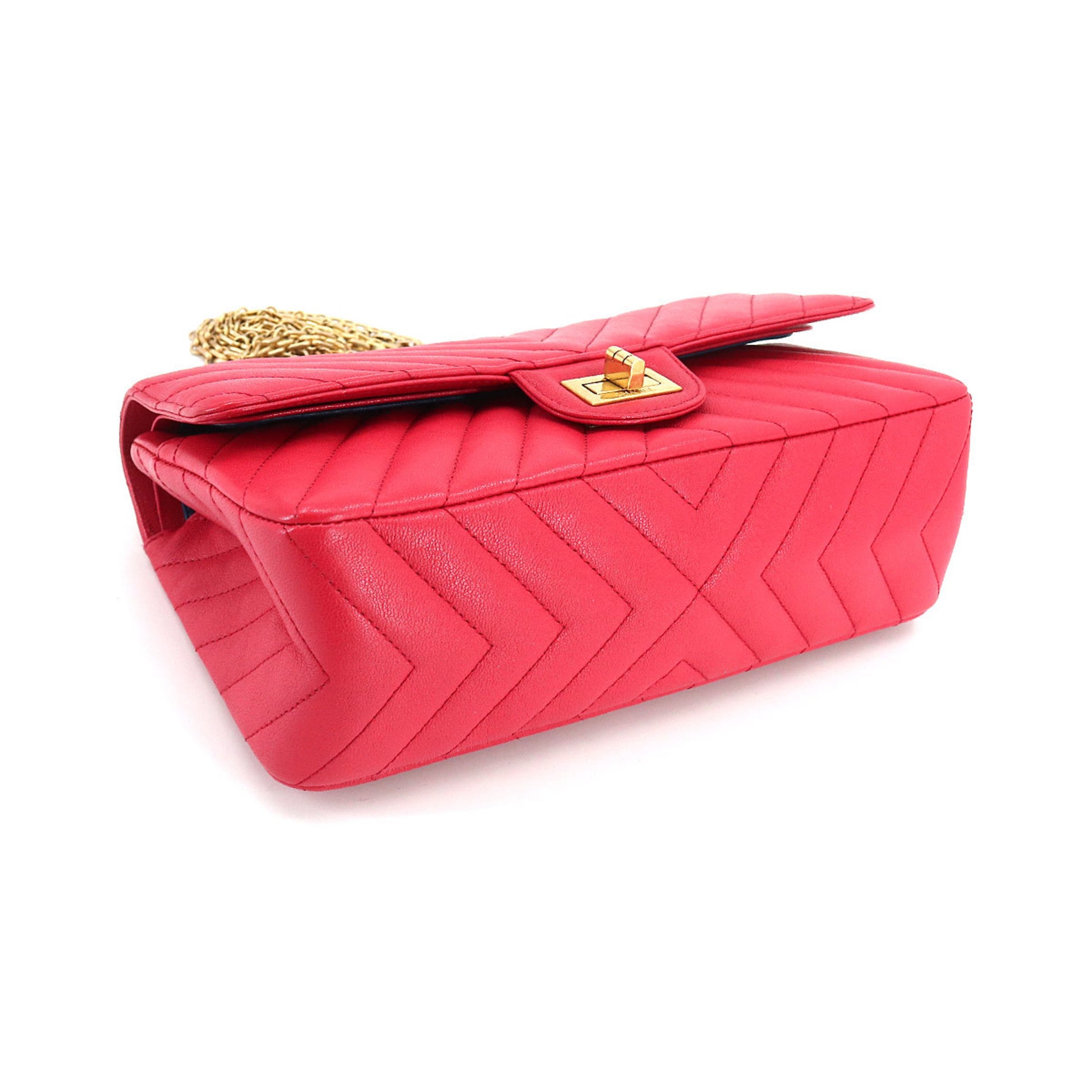 Chanel CHANEL 2.55 Chevron V stitch chain shoulder bag leather red A37586  gold metal fittings Bag