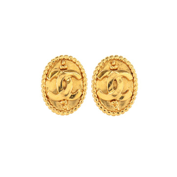 Chanel here mark earrings oval type gold 96A accessories Vintage Earrings