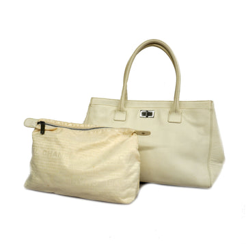 CHANELAuth  2.55 2.55/ Matelasse Women's Leather Tote Bag White