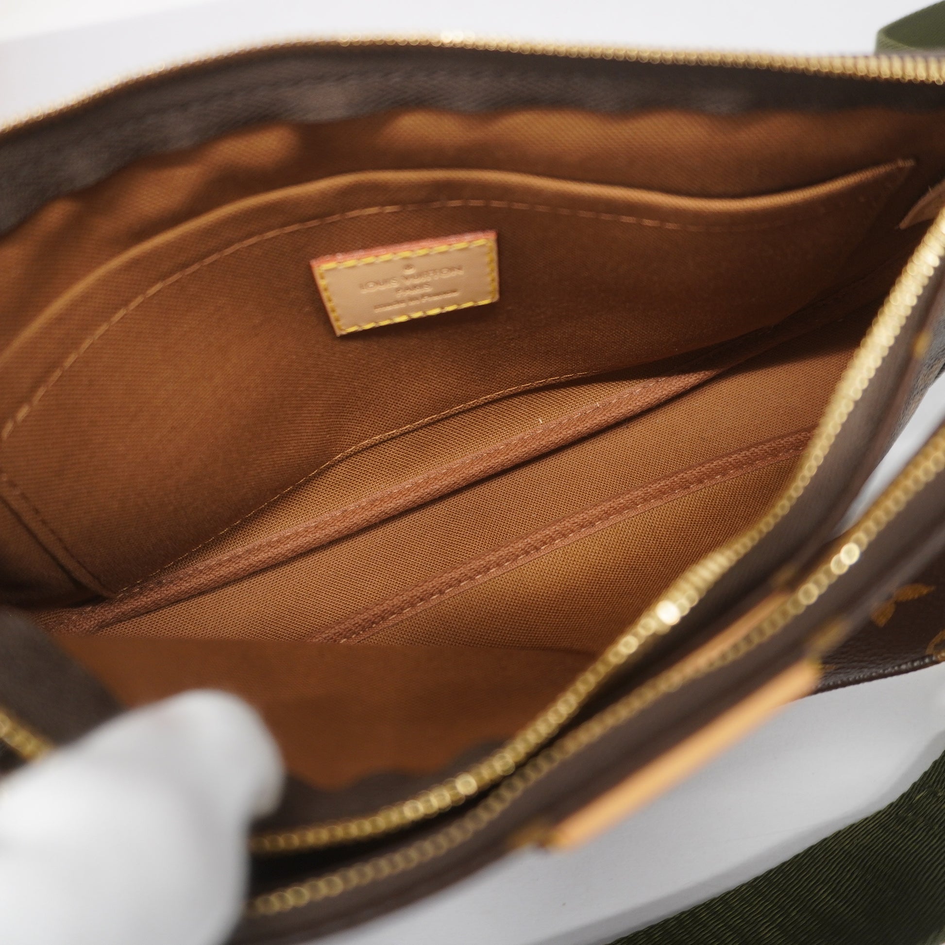 Louis Vuitton, Bags, Authentic Louis Vuitton Monogram Multi Pochette  Accessoires M4484 Shoulder Bag