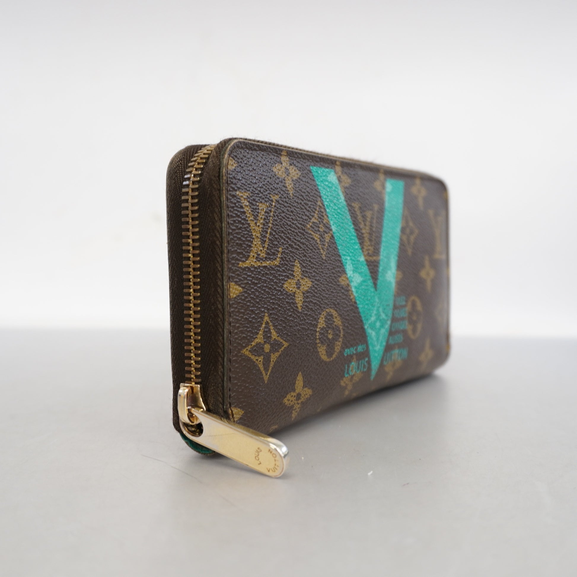 Authentic LOUIS VUITTON Zippy Wallet Monogram V M60928 Rare