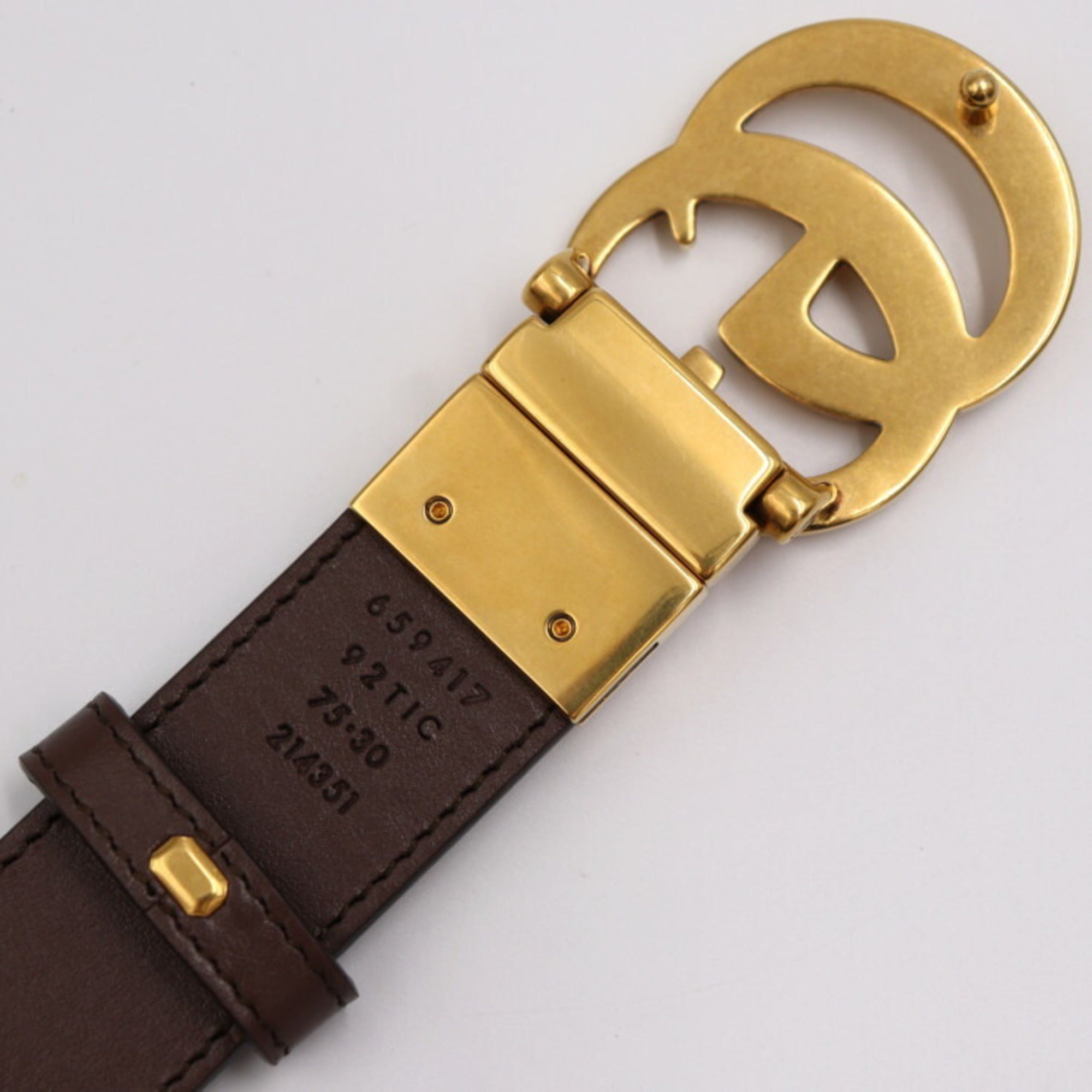 Gucci store belt back