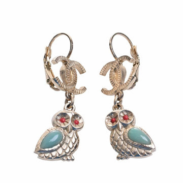 CHANEL owl motif here mark earrings gold ladies