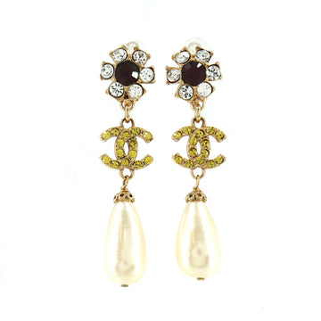 Chanel here mark rhinestone fake pearl earrings gold 05A accessories