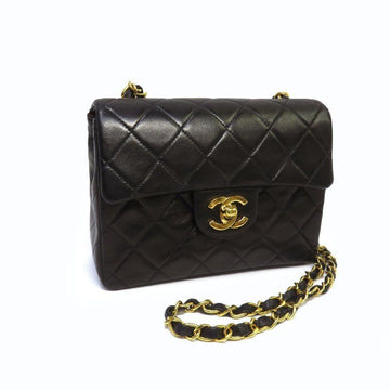 CHANEL mini matelasse chain shoulder bag gold metal fittings single flap