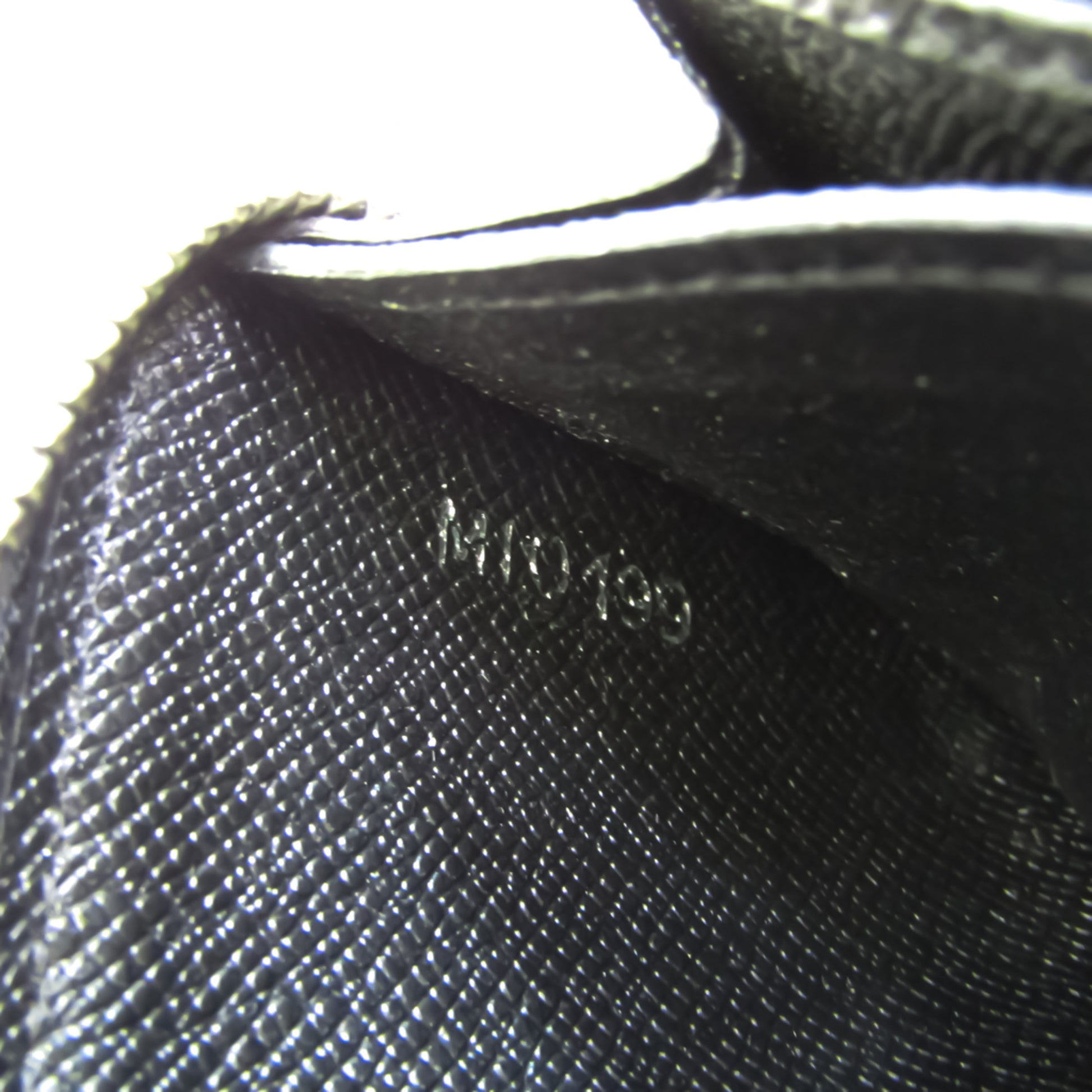 Louis Vuitton Ardoise Taiga Leather Zippy Coin Purse Vertical