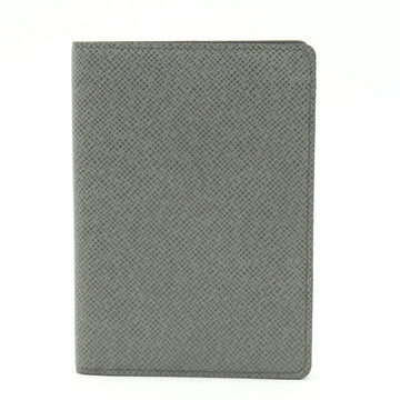 LOUIS VUITTON Taiga Couverture Passport Case Cover Glacier Gray M32647