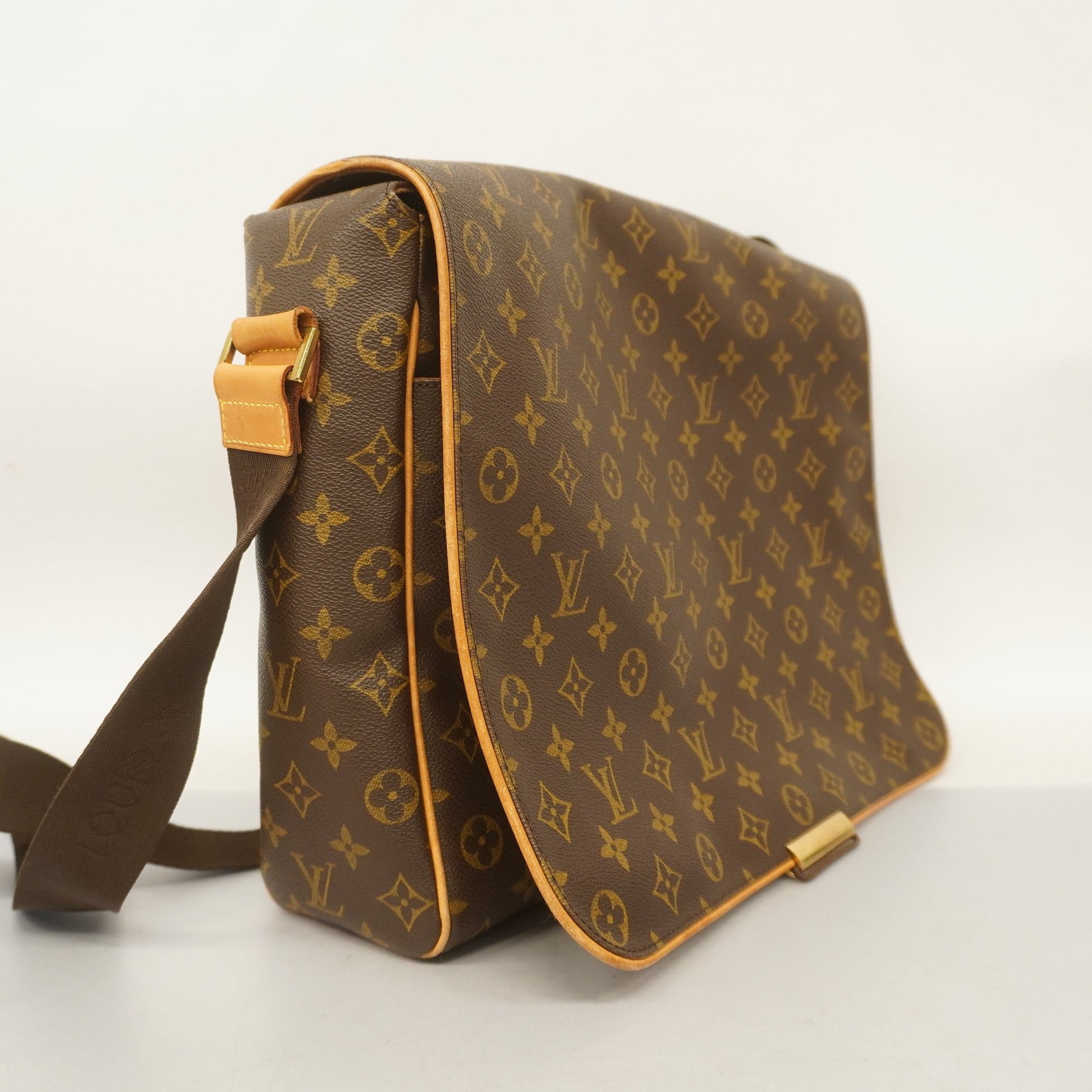 Authenticated Used Louis Vuitton Monogram Valmy GM M40526 Bag