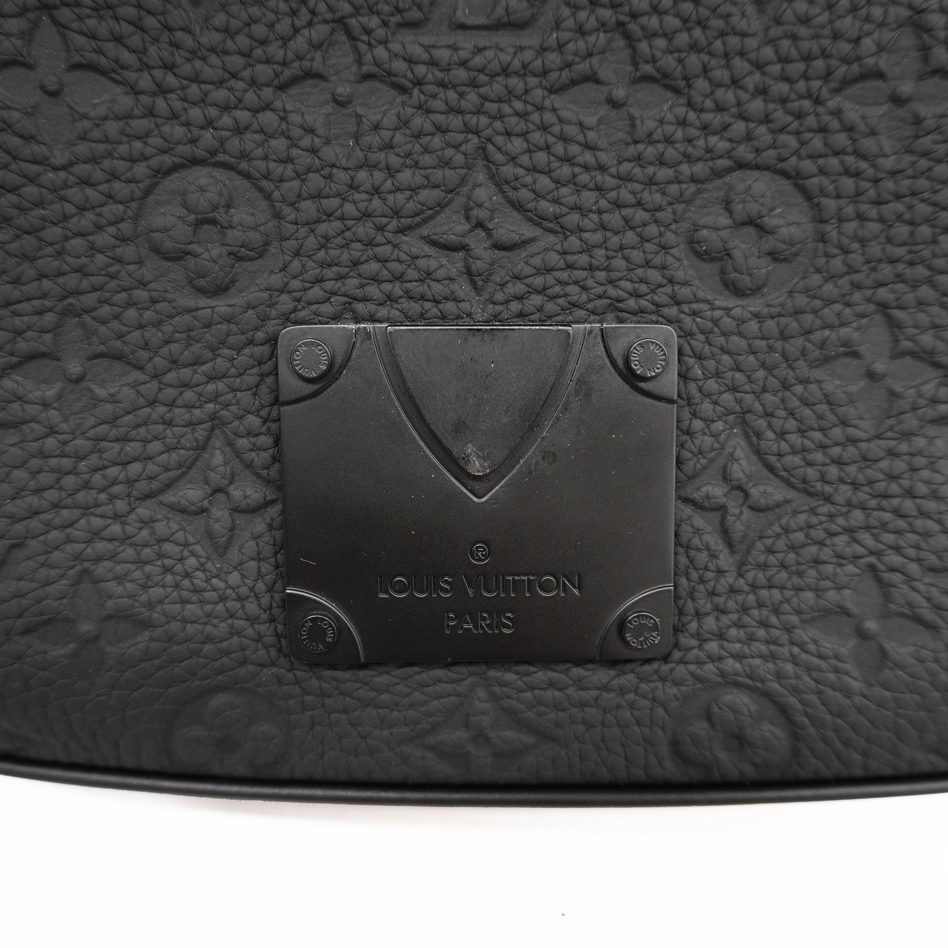Shop Louis Vuitton MONOGRAM Classic S Lock Messenger Bag Black M58489 by  LUXARIO