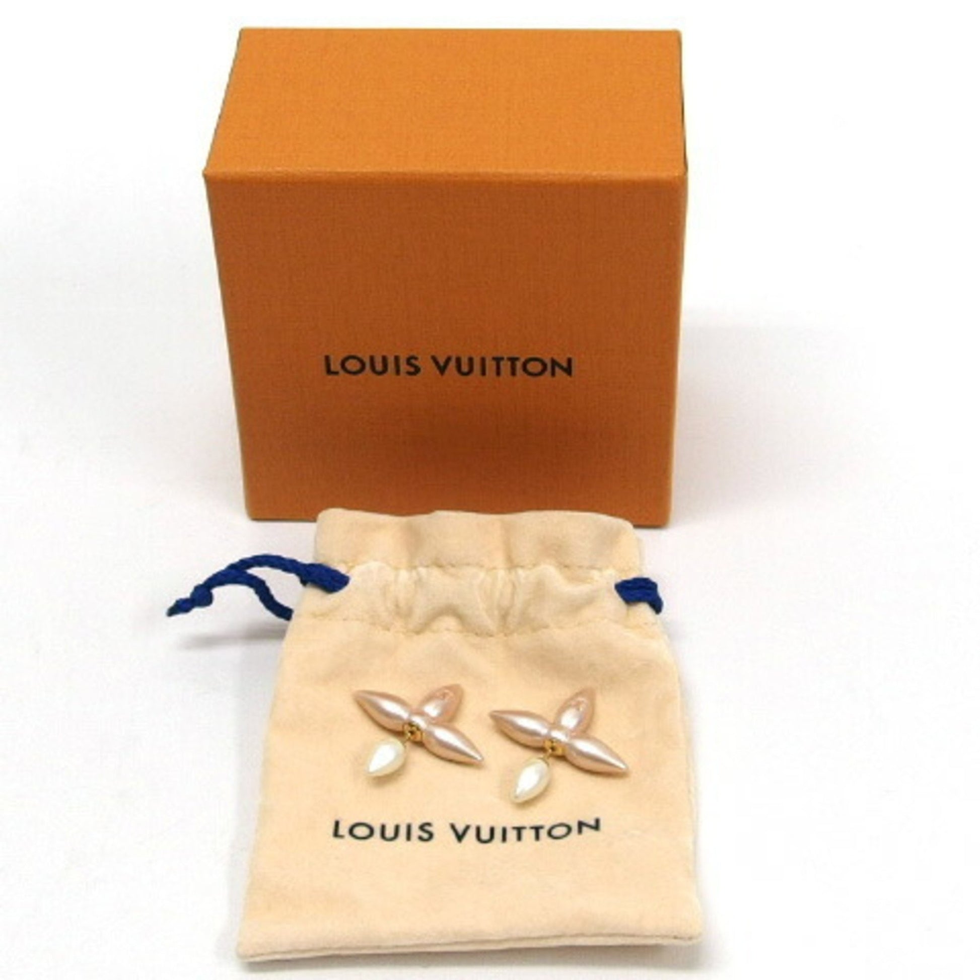 Louis Vuitton, Jewelry, Louis Vuitton Book De Reille V Single Infinivi  For One Ear