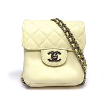 CHANEL matelasse turn lock chain shoulder bag pouch wallet white 16 series