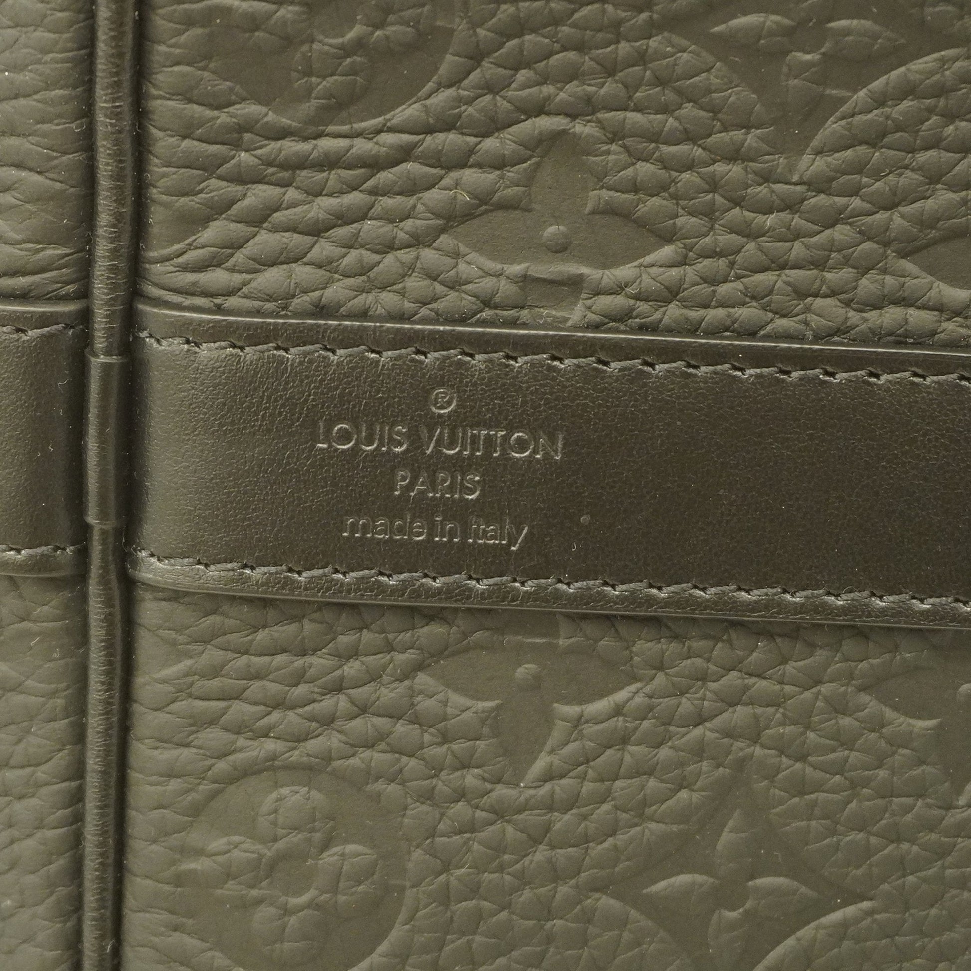 Louis Vuitton TAURILLON 2022 SS Keepall bandoulière 50 (M59025)
