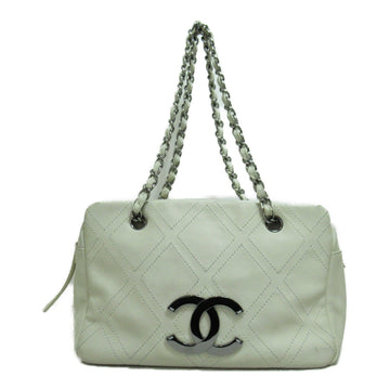 CHANEL ChainTote Bag White Calfskin [cowhide]