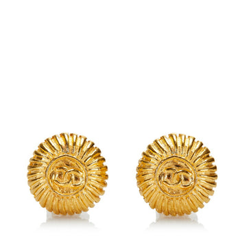 CHANEL coco mark earrings gold plated ladies