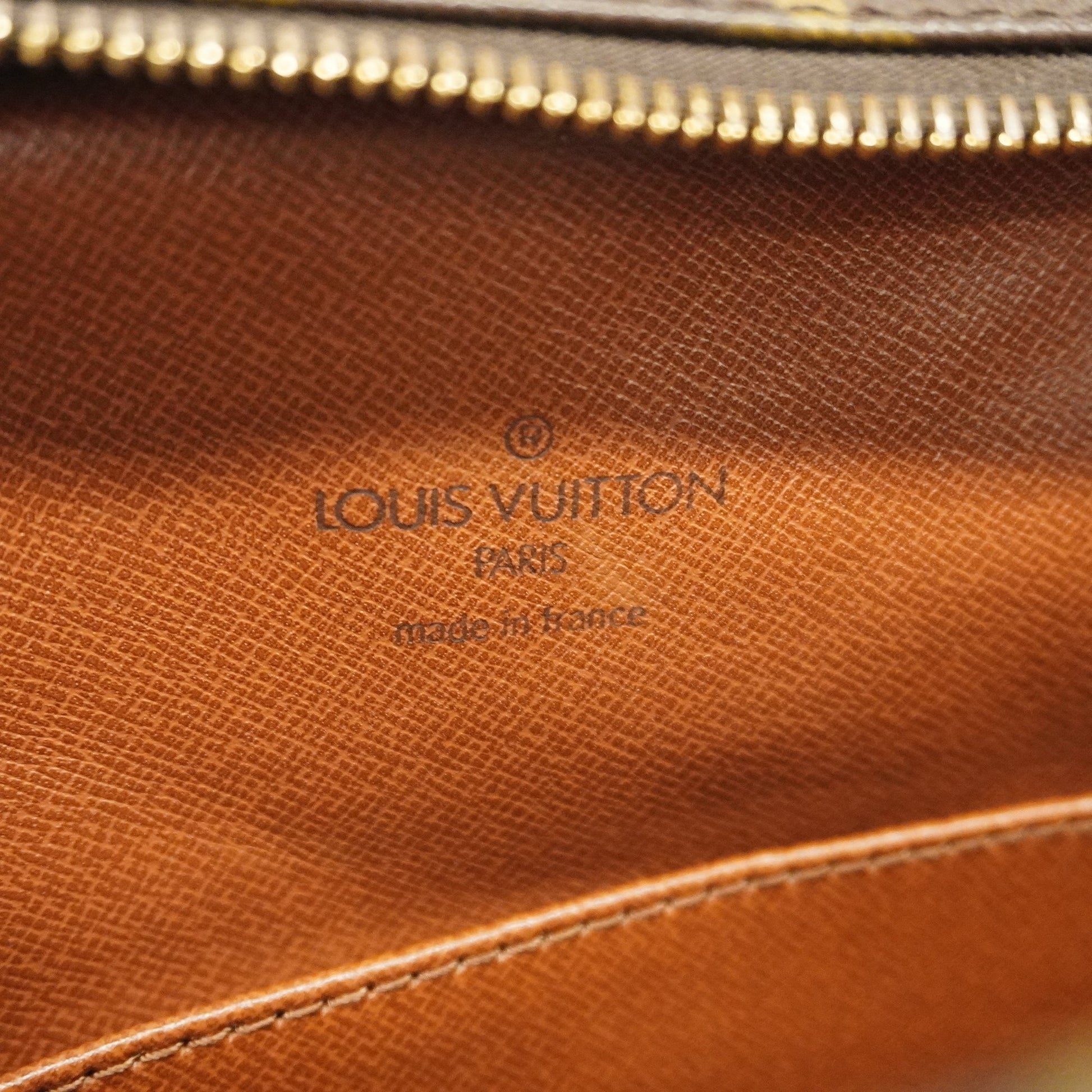 LOUIS VUITTON Danube GM Used Shoulder Bag Monogram Brown M45262 Vintag –  VINTAGE MODE JP