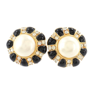 Chanel round type fake pearl rhinestone earrings white black gold accessories vintage