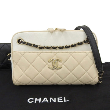 Chanel here mark bicolor chain shoulder bag soft caviar black white with seal 29 series