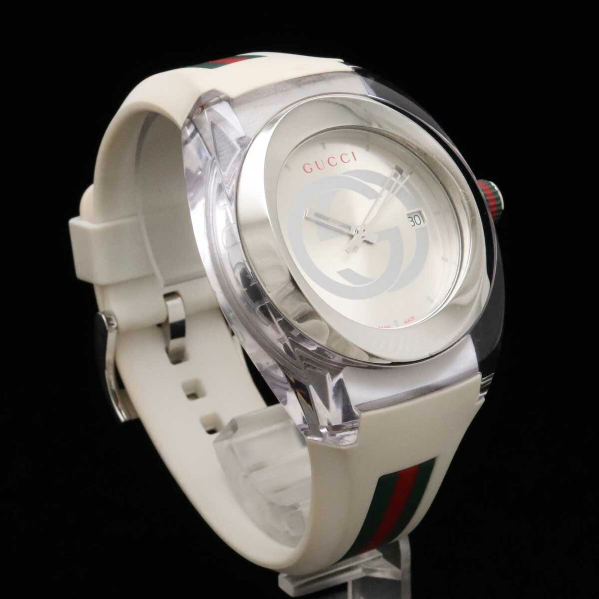 Gucci sync white rubber hotsell unisex watch