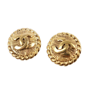 Chanel earrings here mark 2400 ladies gold