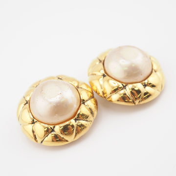CHANEL 2384 GP x Fake Pearl Earrings Gold Women's