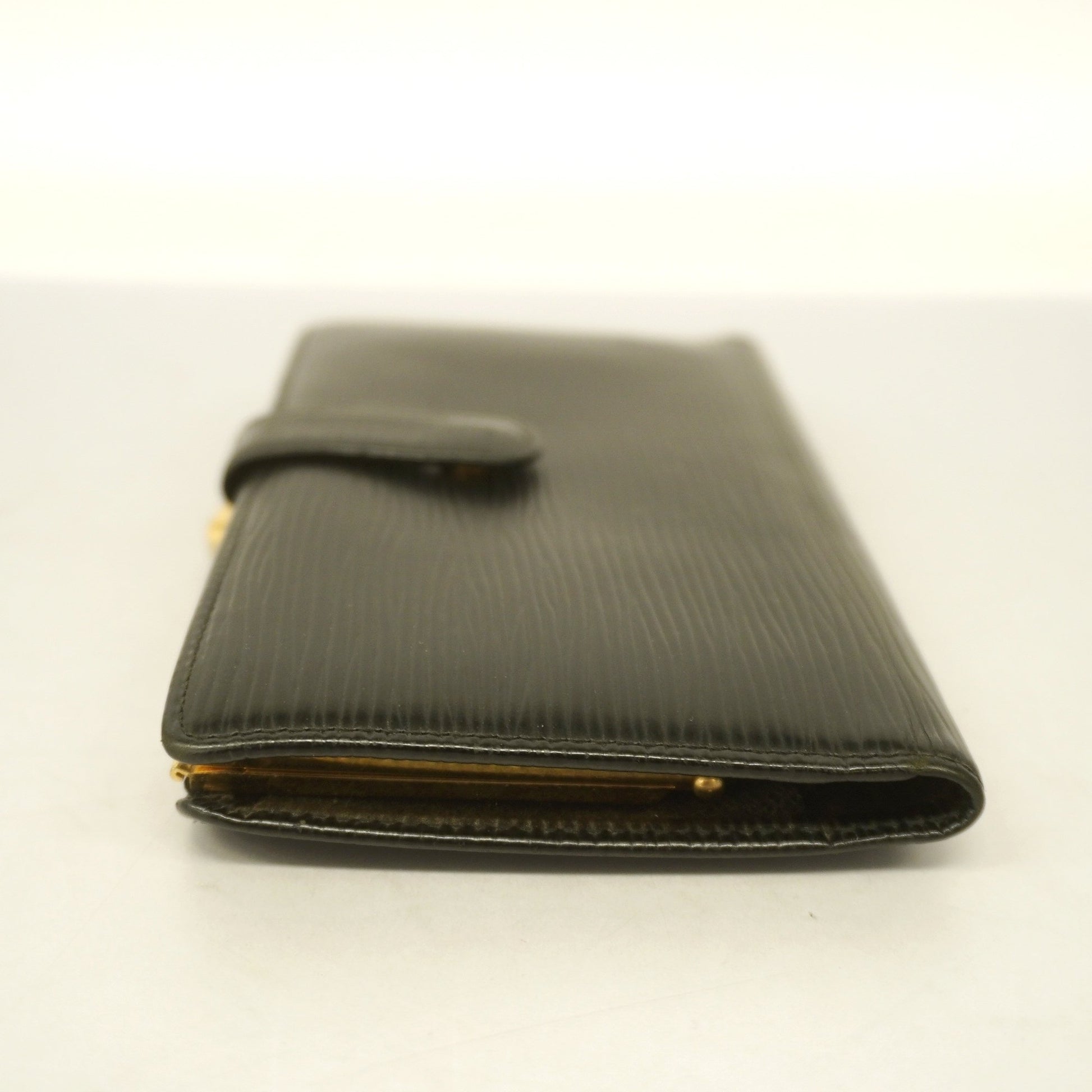 Louis Vuitton Epi Leather Continental Wallet – North Shore Exchange
