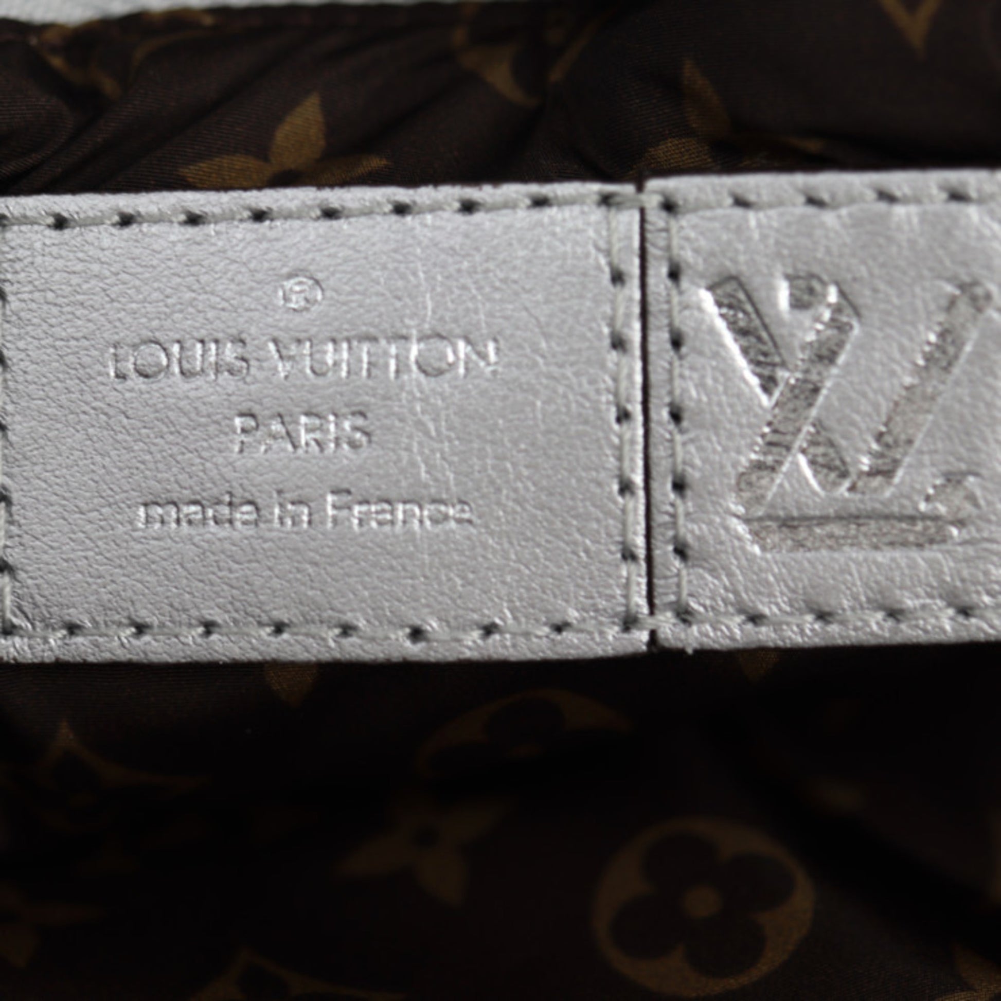 Authenticated used Louis Vuitton Louis Vuitton Monogram Maxi Multi Pochette Accessoire Shoulder Bag M21056 Recycled Nylon Silver Pale Pink 3Way Clutch