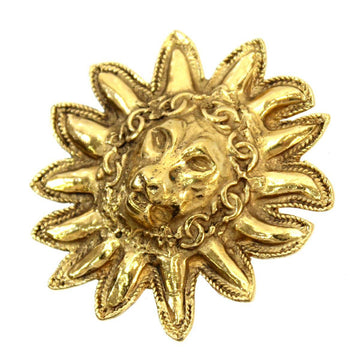 CHANEL lion motif brooch
