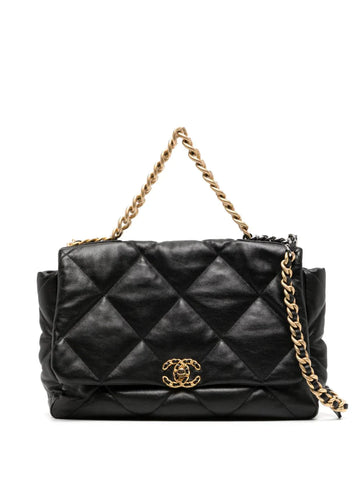 CHANEL Maxi 19 Flap Bag