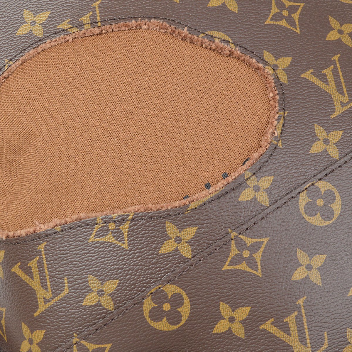 Rei Kawakubo burns the Louis Vuitton Monogram bag