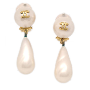 CHANEL 1980s Faux Pearl & Gold Dangle Earrings Clip-On Small 10055