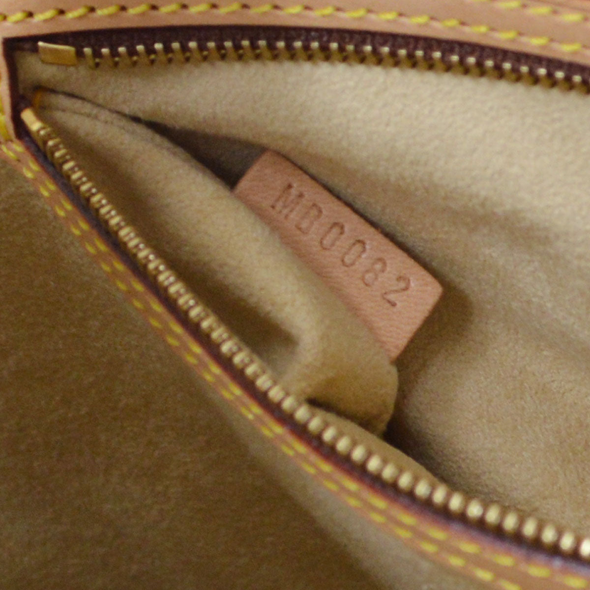 Louis Vuitton 2002 Pre-owned Mini Looping Bag - Brown