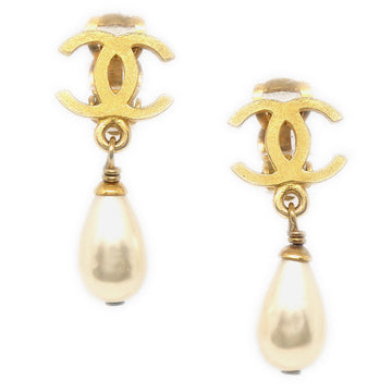 CHANEL Artificial Pearl Shaking Earrings Gold Clip-On 97P 78806