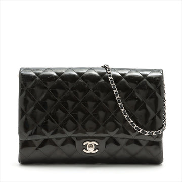 CHANEL Matelasse Shoulder Bag